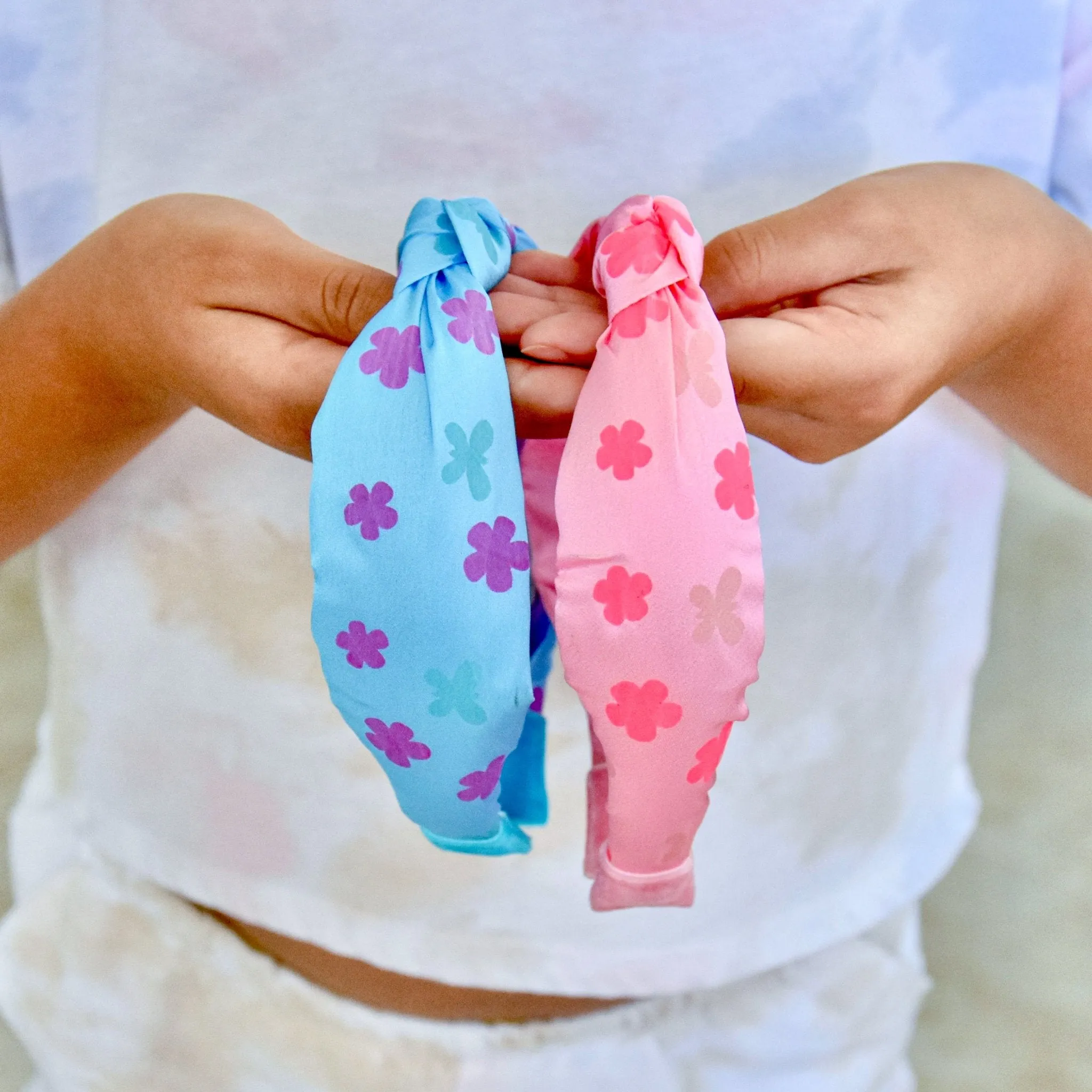 Color-Changing UV Ink Knot Headband